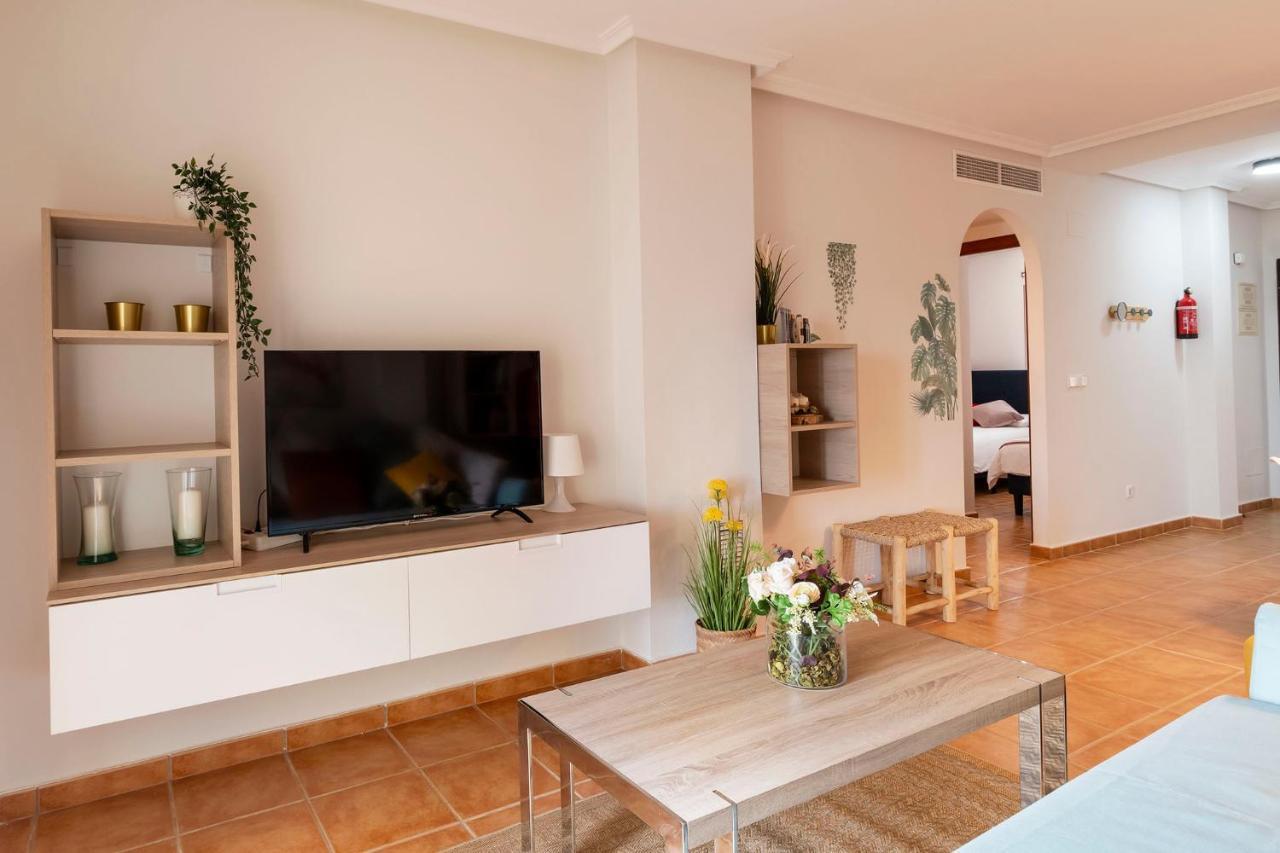 Atico Con Terraza-Solarium Y Piscina 4-6 Personas Wifi A/C Apartment Roda Exterior photo