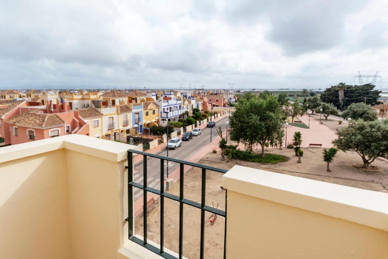 Atico Con Terraza-Solarium Y Piscina 4-6 Personas Wifi A/C Apartment Roda Exterior photo